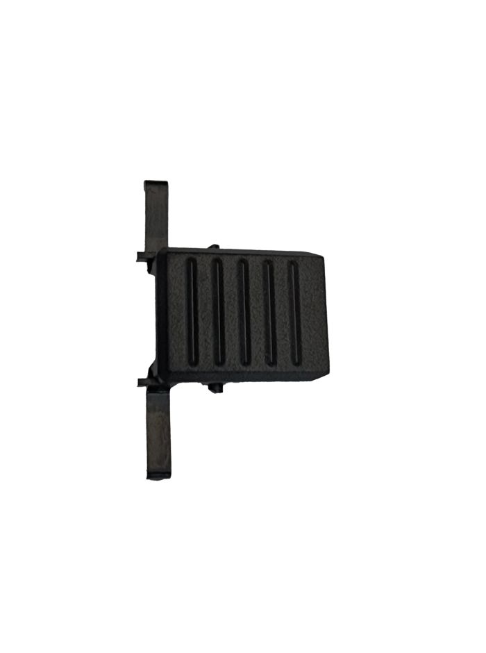 Locking clip for filter cover